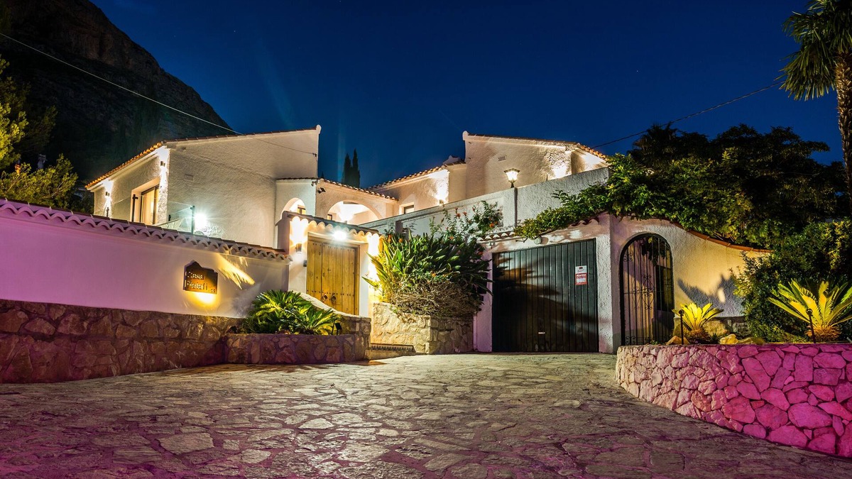 Montgo de Toscamar Villa | Incredible 4 Bedroom Private Family Villa only 10 Minutes from the Beach n