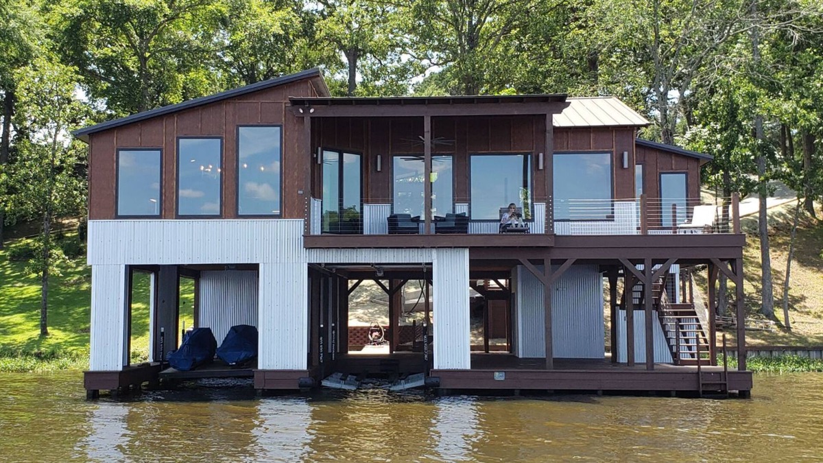 Tyler Boat Rental | Incredible boathouse built on top of the beautiful Lake Tyler!