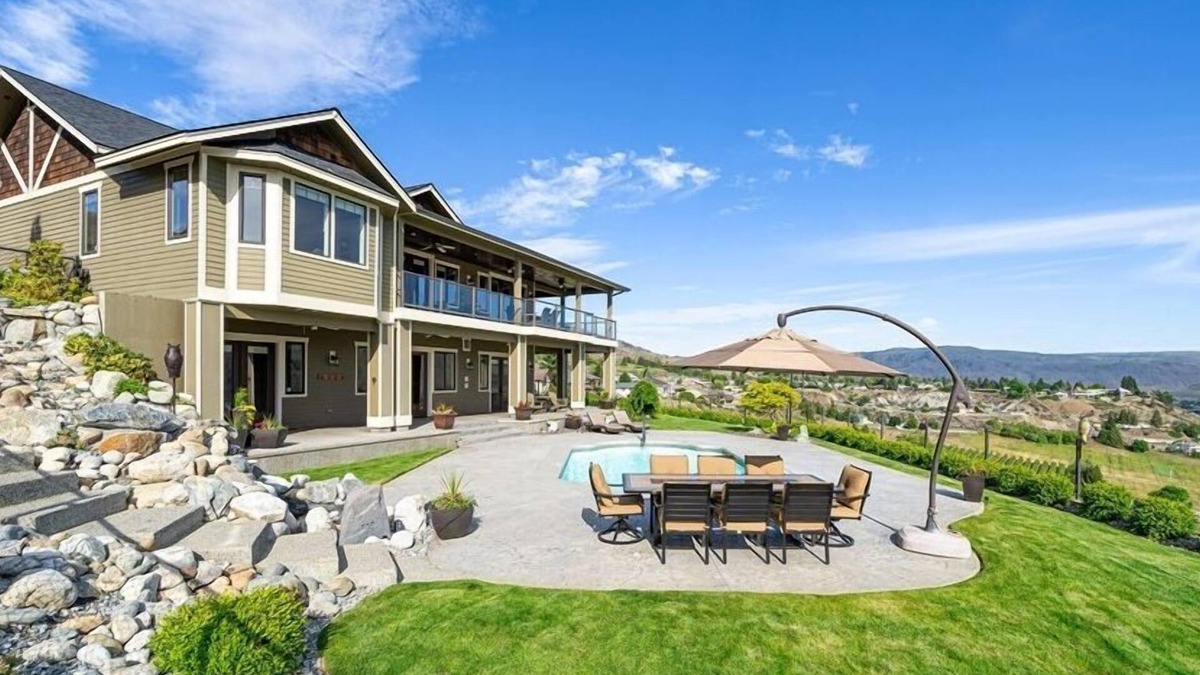 Chelan House | Incredible Chelan Estate w/Stunning Views, Privacy, and Family-Friendly Comfort!