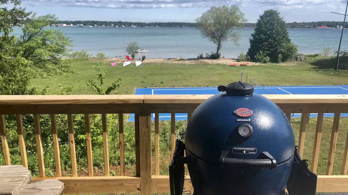 Beaver Island House | Incredible Paradise Bay Views