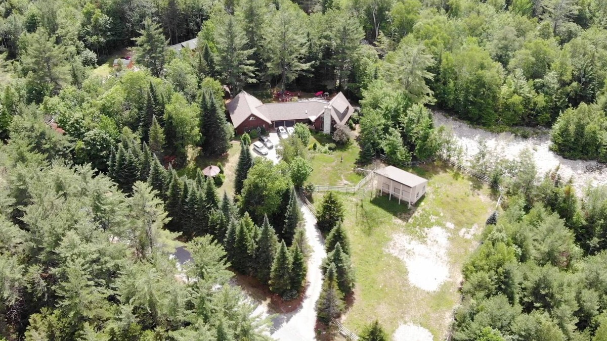 Twin Mountain House | Incredible Riverside Getaway in the White Mountains - Central Location