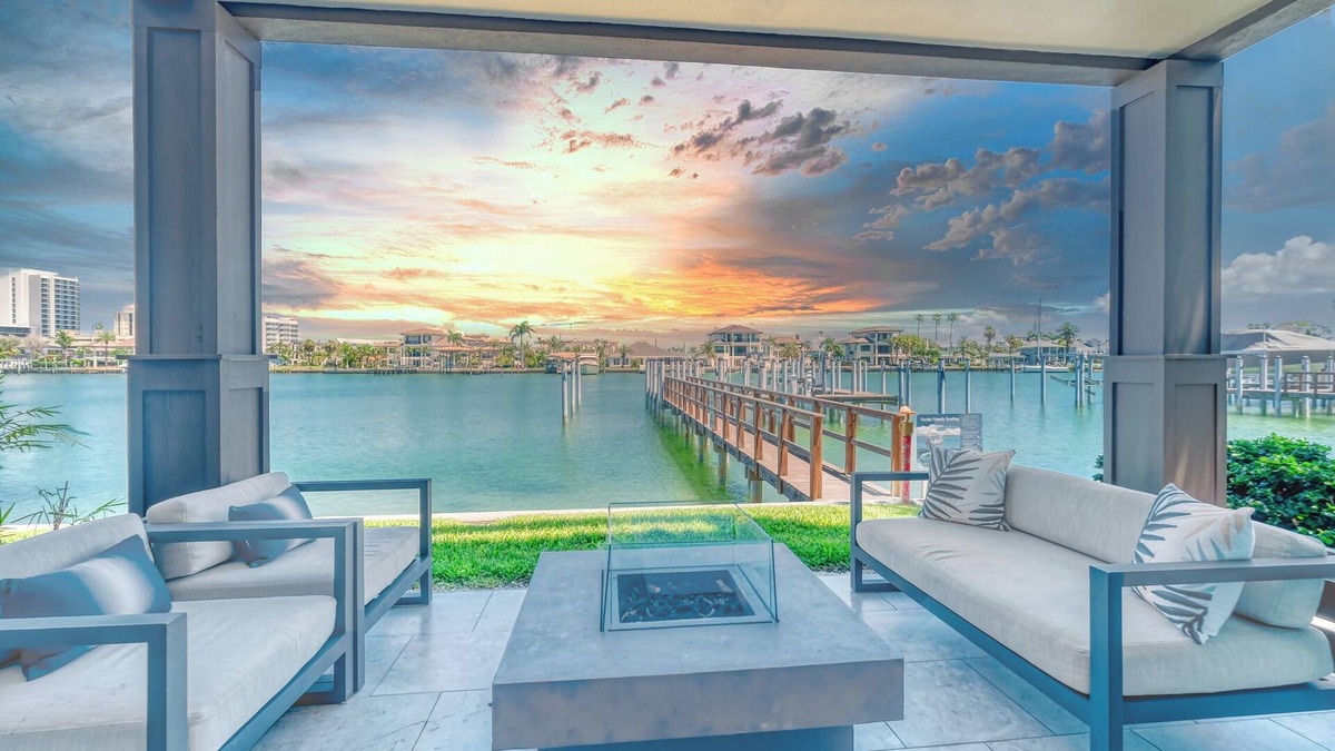 Clearwater Beach House | Incredible Views, Pool/Spa, Dock, Fishing, Walk to beach/Check out Specials!
