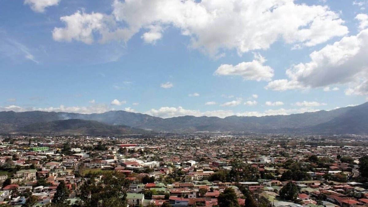 Catedral Condo | Incredible Views, Perfectly Located, & Modern