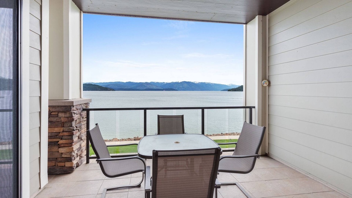 Sandpoint Resort | Incredible views! 3bd condo at Seasons Sandpoint!