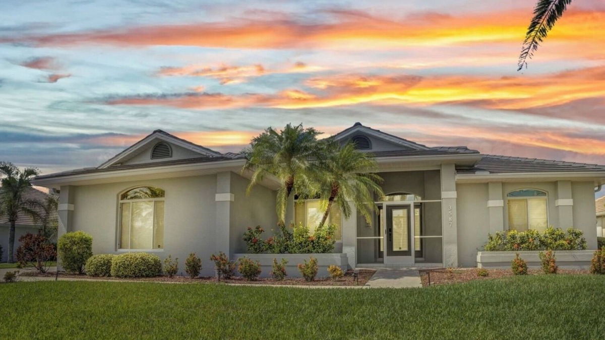 Burnt Store Isles House | INCREDIBLE WATER VIEW! NEW LUXURY REMODELED HOME; HEATED SALT POOL, GOLF NEARBY