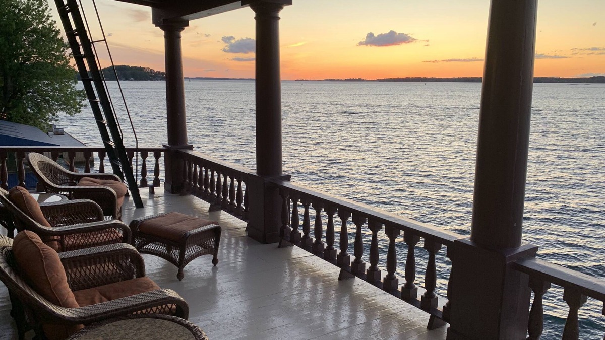 Clayton Apartment | Incredible Waterfront Apartment in the Thousand Islands