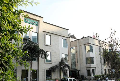 South City I Hotel | Inde Hotel Signature Tower