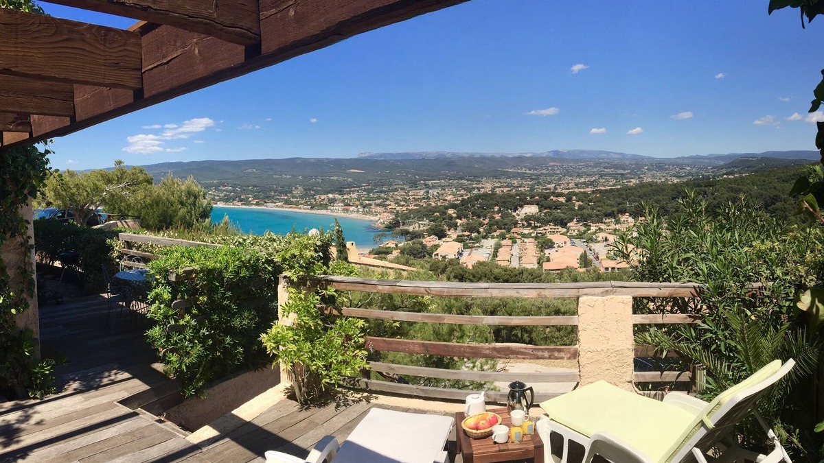La Madrague Apartment | independent apartment on the ground floor