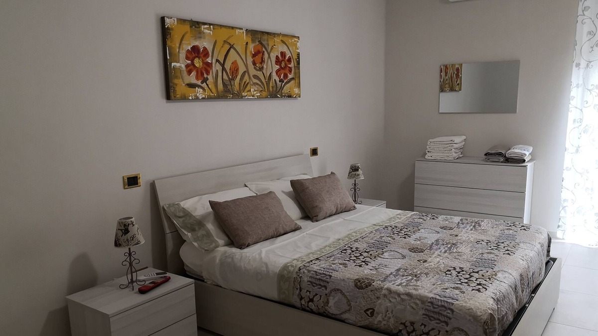 Telese Apartment | Independent apartment in the central area.