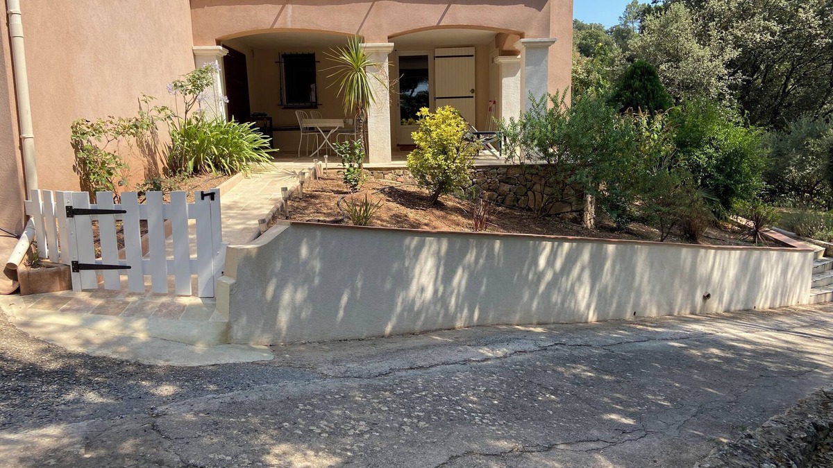 Vidauban Villa | independent studio 2 to 3 people