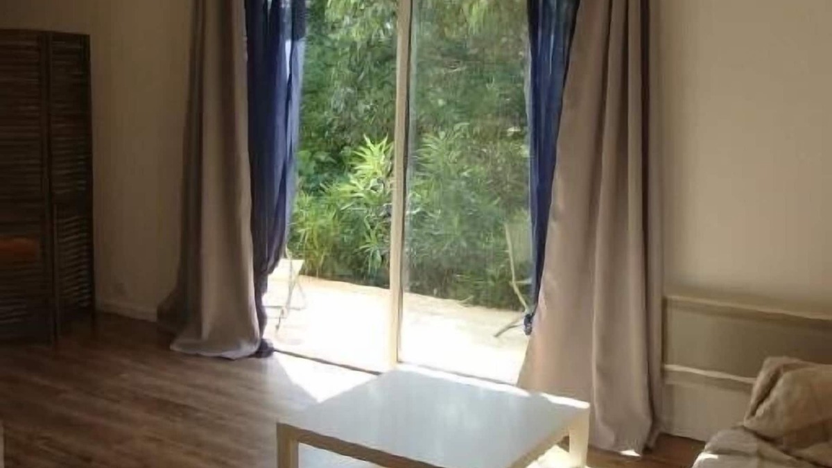 Hyeres City Centre Apartment | Independent studio rental HYERES For 2 Persons (In House) Setting Bucolic
