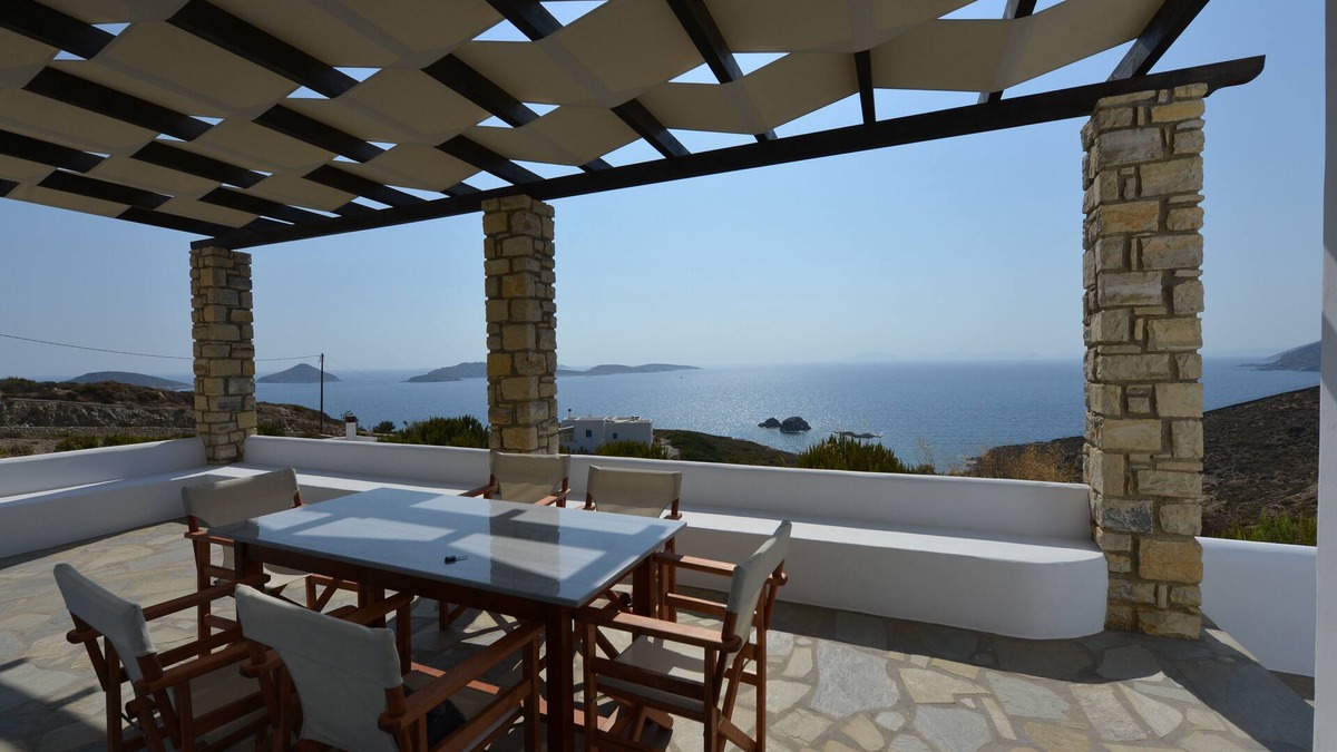Lipsoi Villa | independent villa with splendid view and beach below