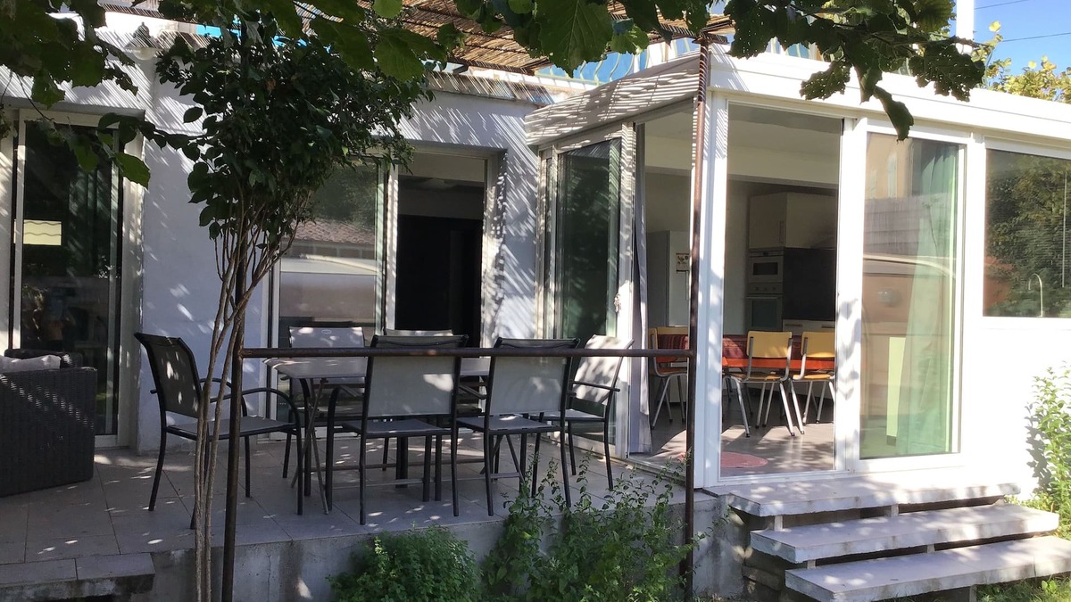 Brignoles House | Independent villa with garden and swimming pool area near downtown