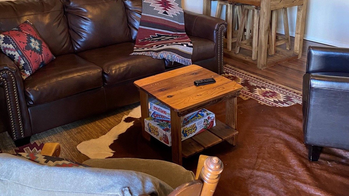 San Saba House | Indian Blanket Suite @ Wildflower Lodge
