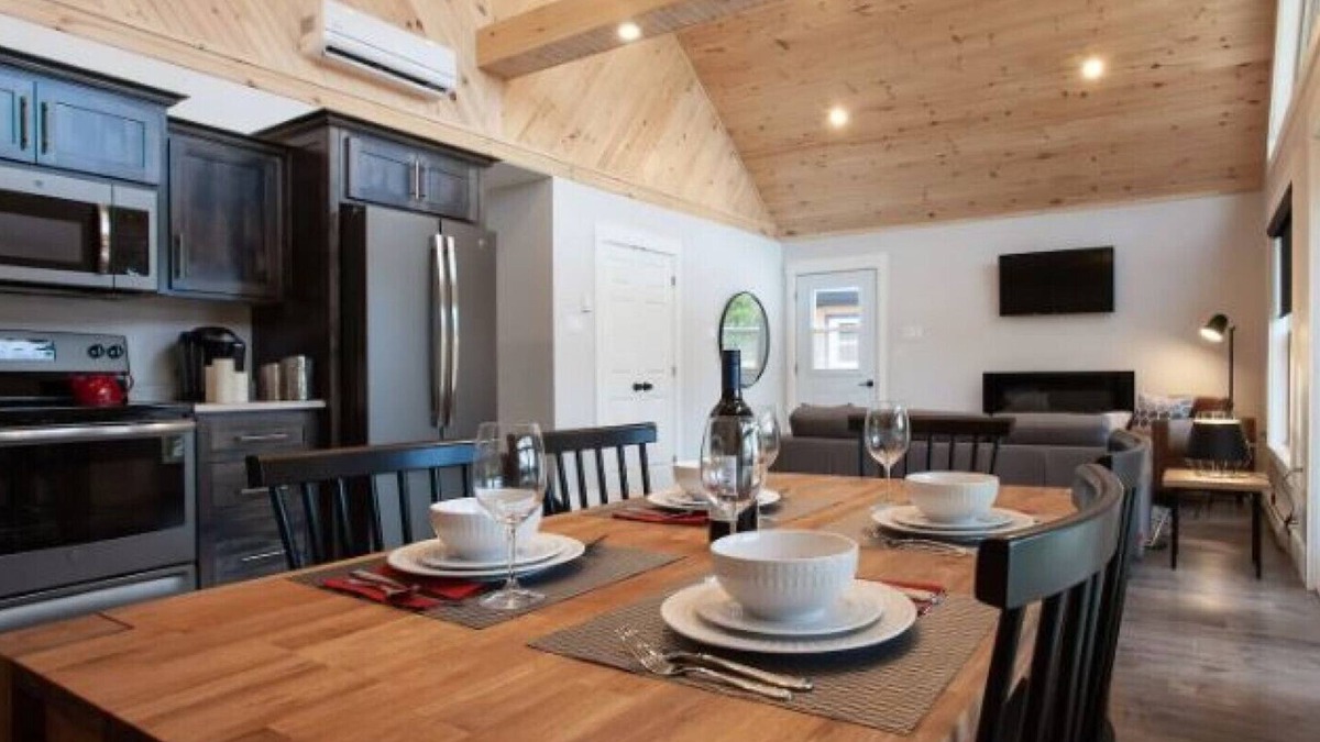 Springdale Ski Chalet | Indian Falls Chalet #2 with river view