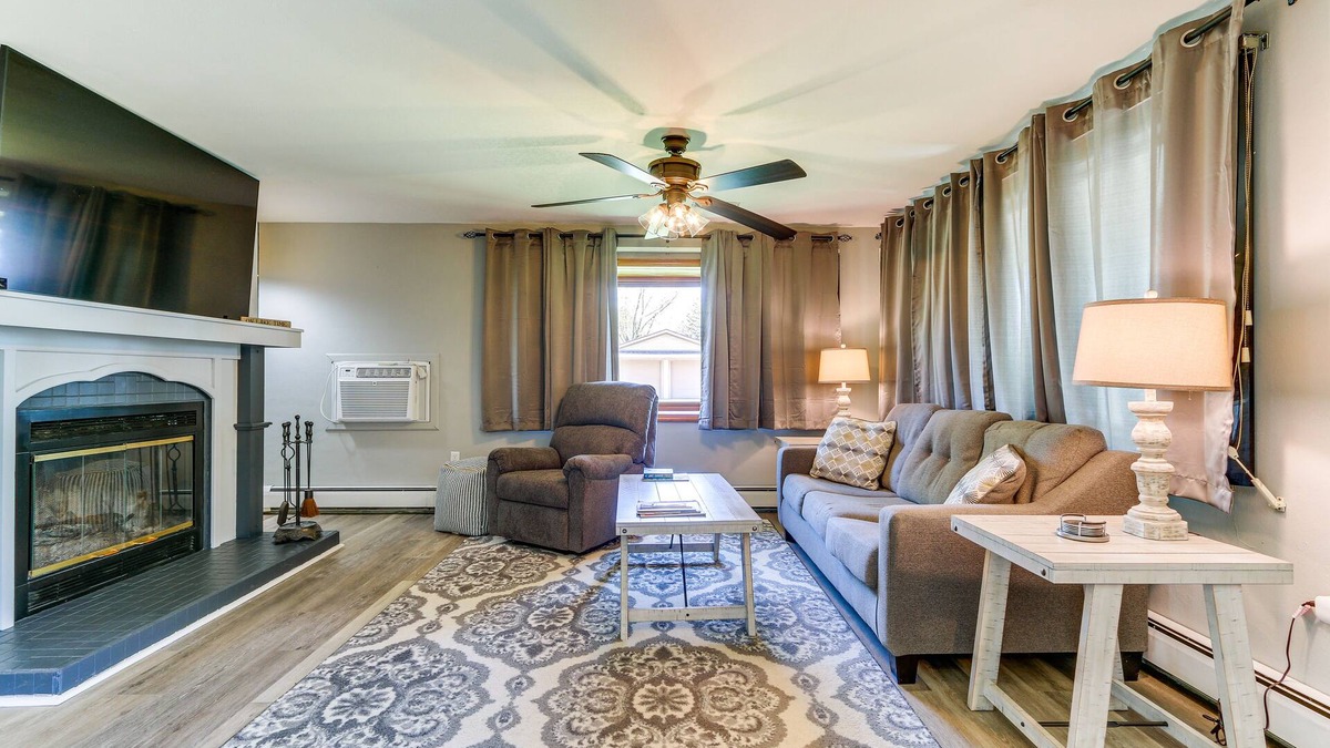 Lakeview House | Indian Lake Vacation Rental w/Fire Pit & Sauna