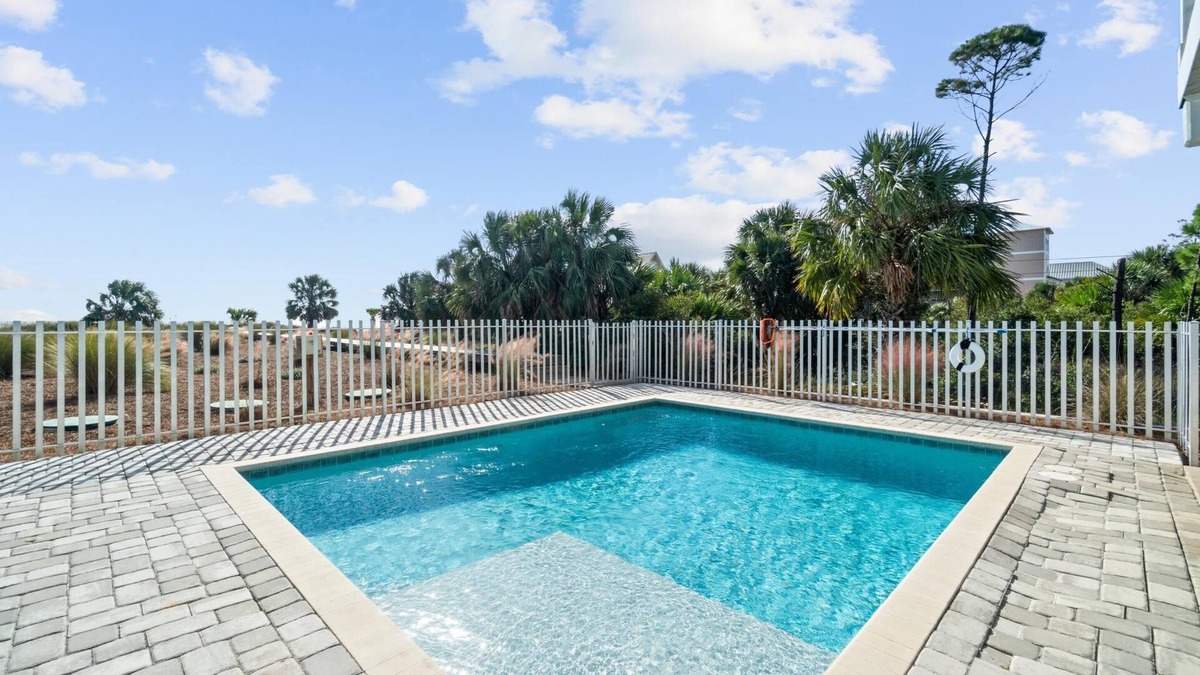 Indian Pass House | Indian Pass Beachfront Home - Starfish - Private Pool, Pet Friendly, Sleeps 22