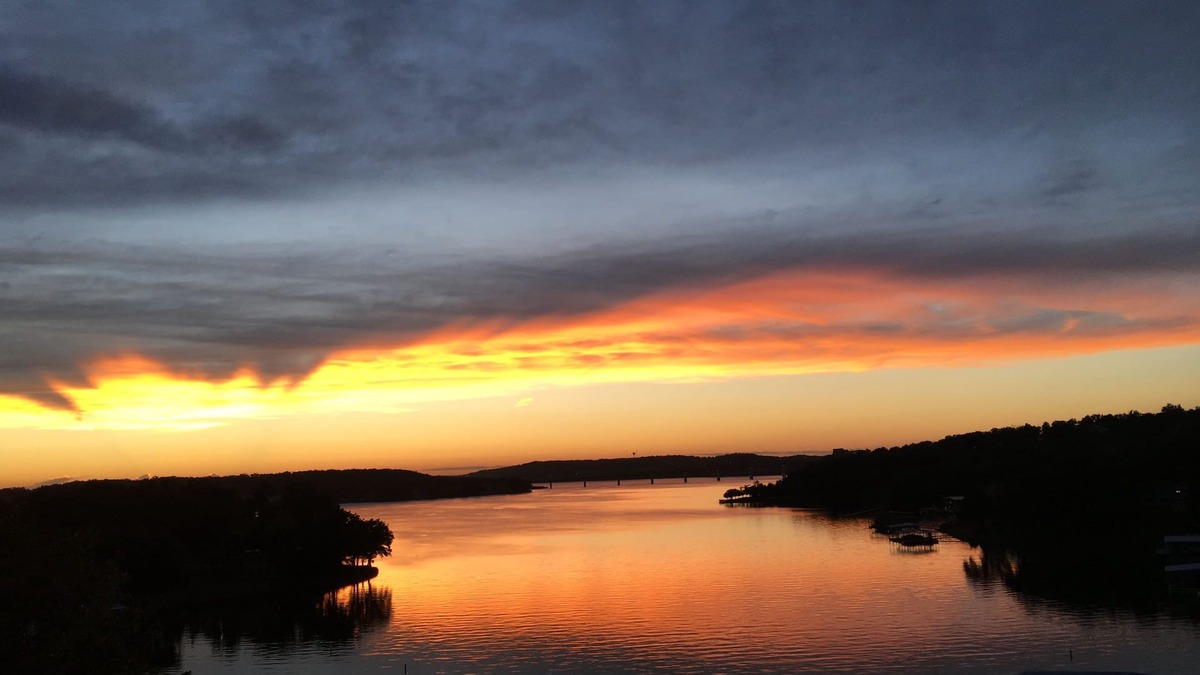 Osage Beach Condo | Indian Pointe Lake Condo! Pets are welcome!