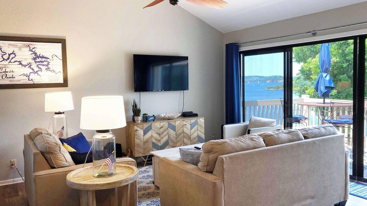 Osage Beach Condo | Indian Pointe Lake View | Pets!