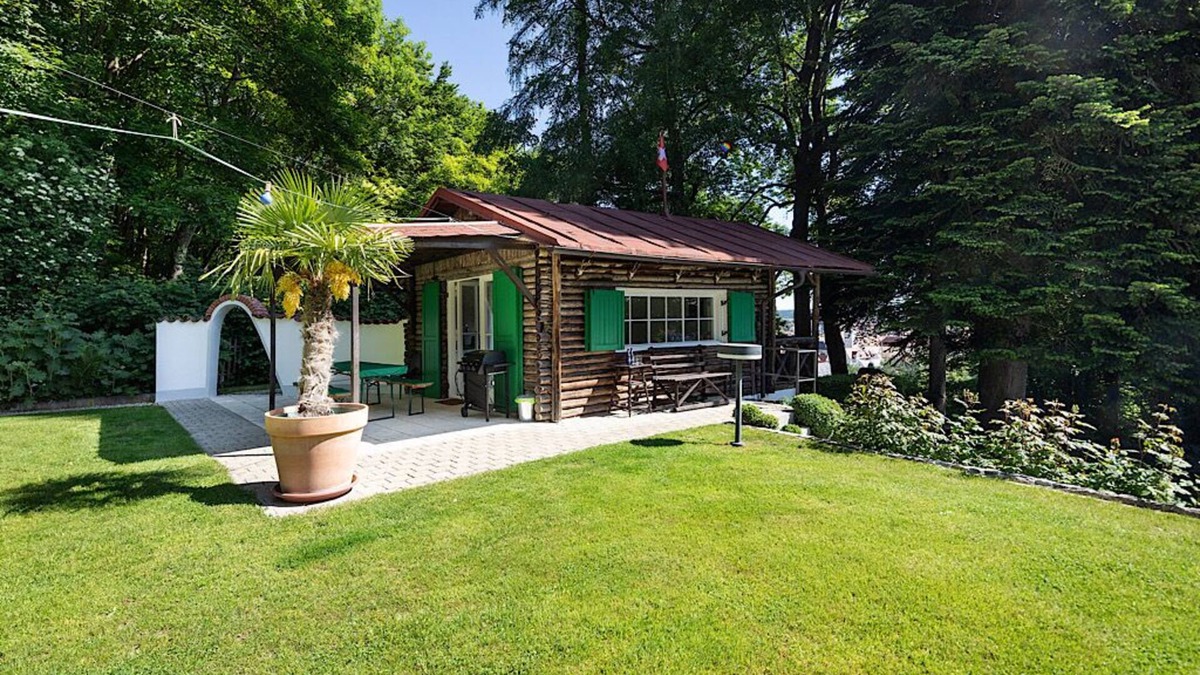 Unterallgau Cottage | Indian summer vacation in an idyllic hunting lodge