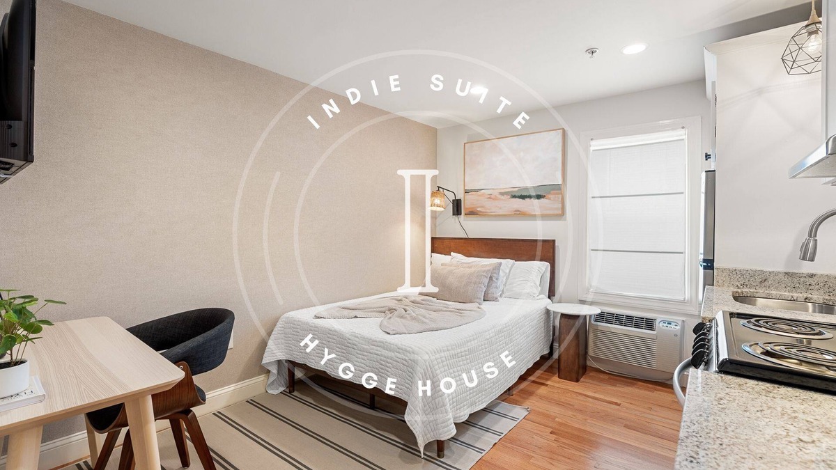 Newburyport Apartment | Indie Suite at The Hygge House