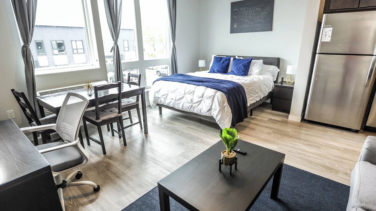 Richfield Apartment | Indigo Suite: 10 Mins to MSP/MOA, Queen Bed, Free assigned parking