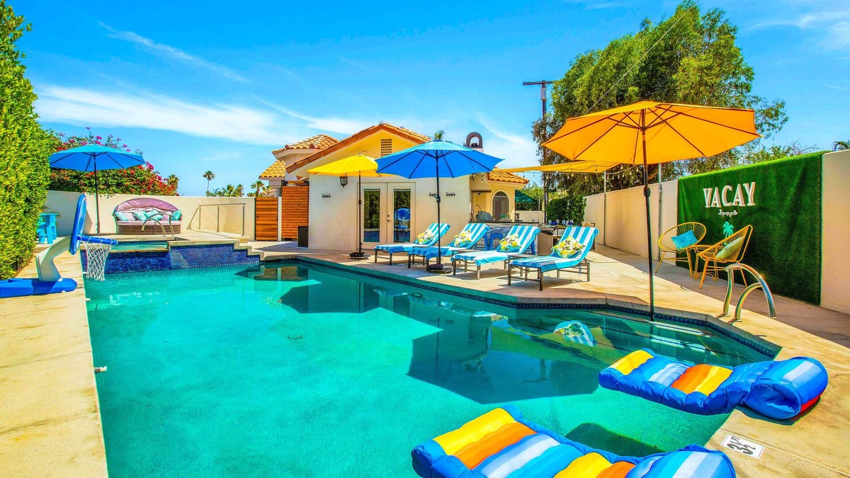 Bermuda Dunes House | Indio Desert Getaway! Modern Luxurious House w/4-bedrooms, Comfort Style & Charm