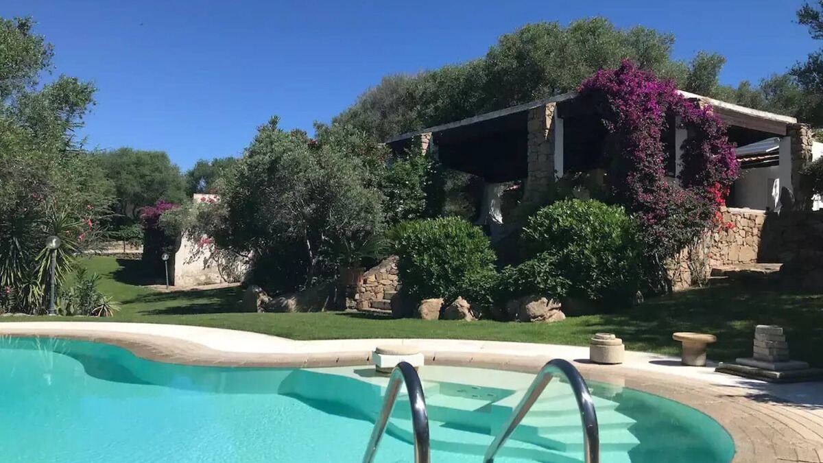 Olbia Villa | INDIPENDENT VILLA WITH PRIVATE POOL IN COSTA SMERALDA