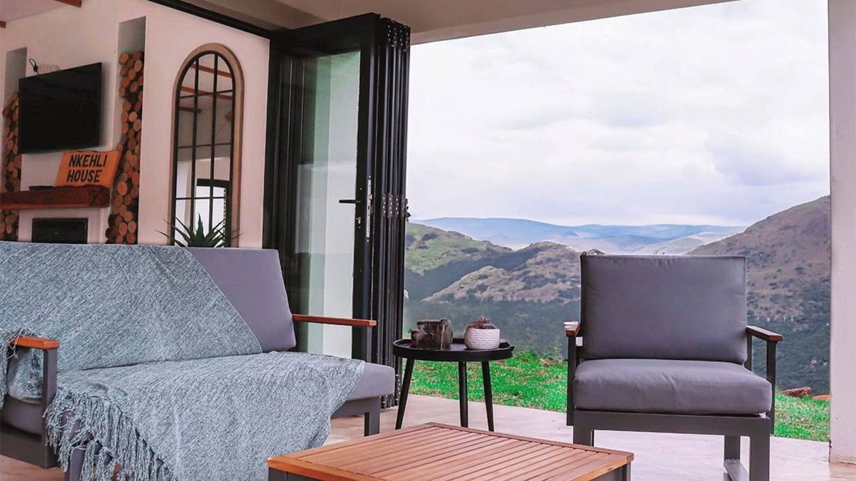 Creighton Resort | Indoni Eco Village