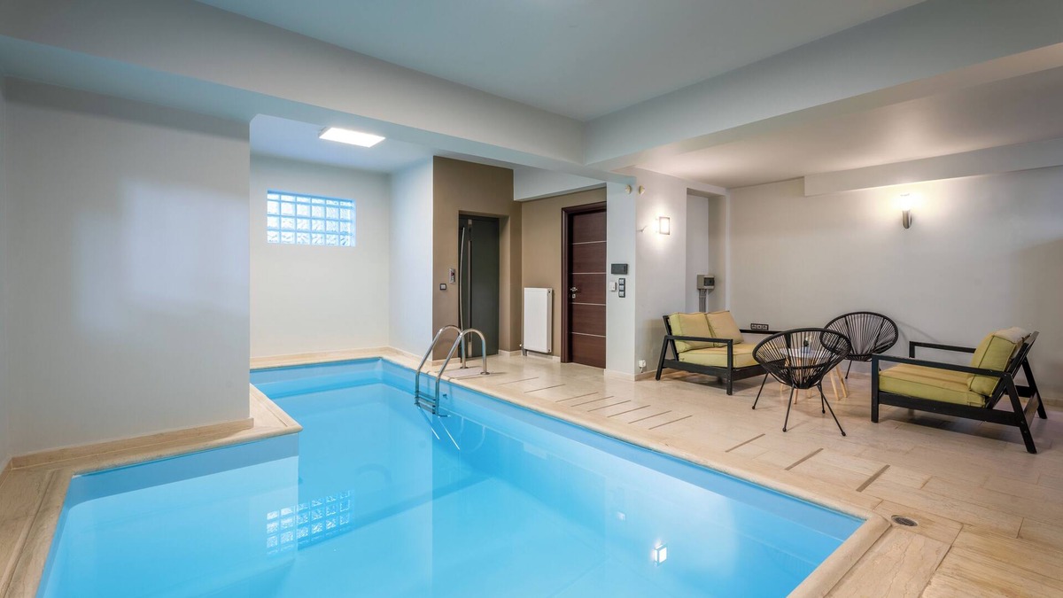 Kalyvia Thorikou Villa | Indoor pool villa Lagonisi 4-BDRM near the beach