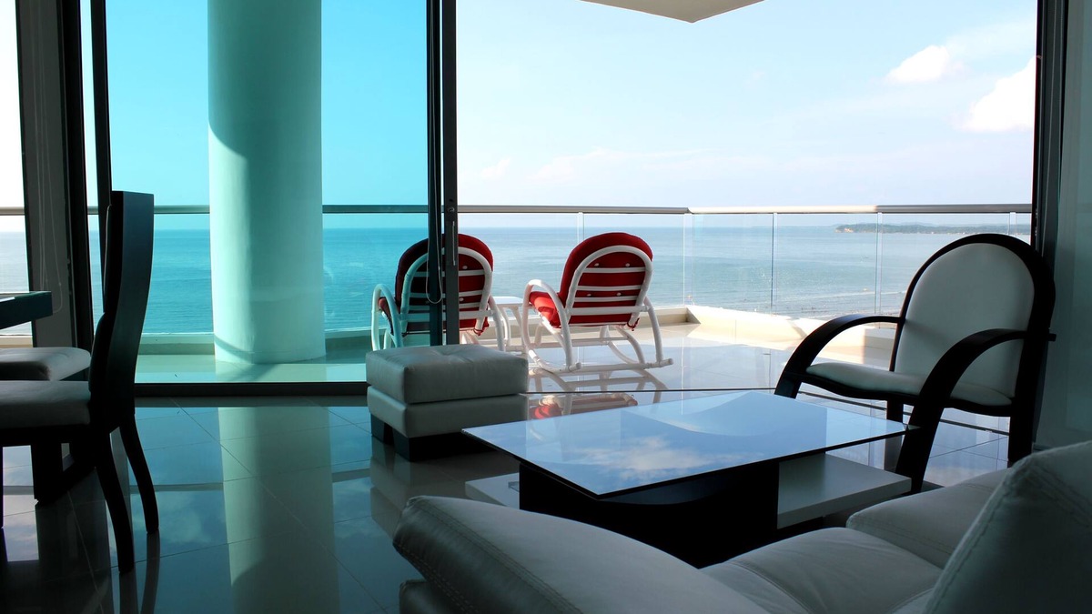La Boquilla Condo | Indulge in an Airy Cartagena Condo