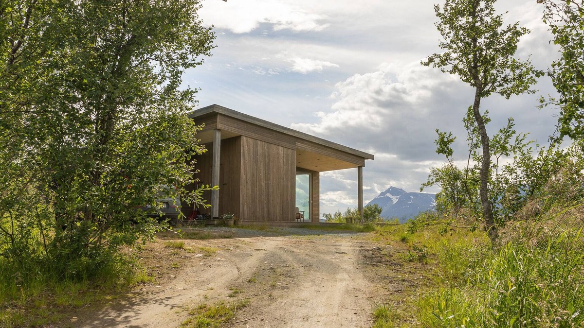 Skalsvik House | Indulge in beautiful nature and amazing views.