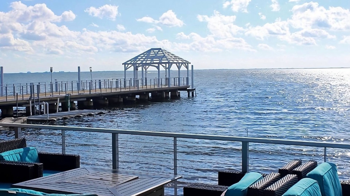 Rocky Point House | Indulge in Home Like Comfort