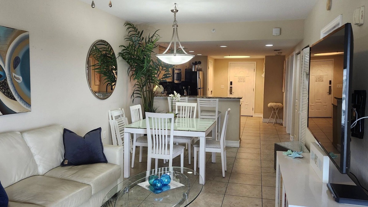 Capri Isle Condo | Indulge in Luxury for Less – Ocean Views