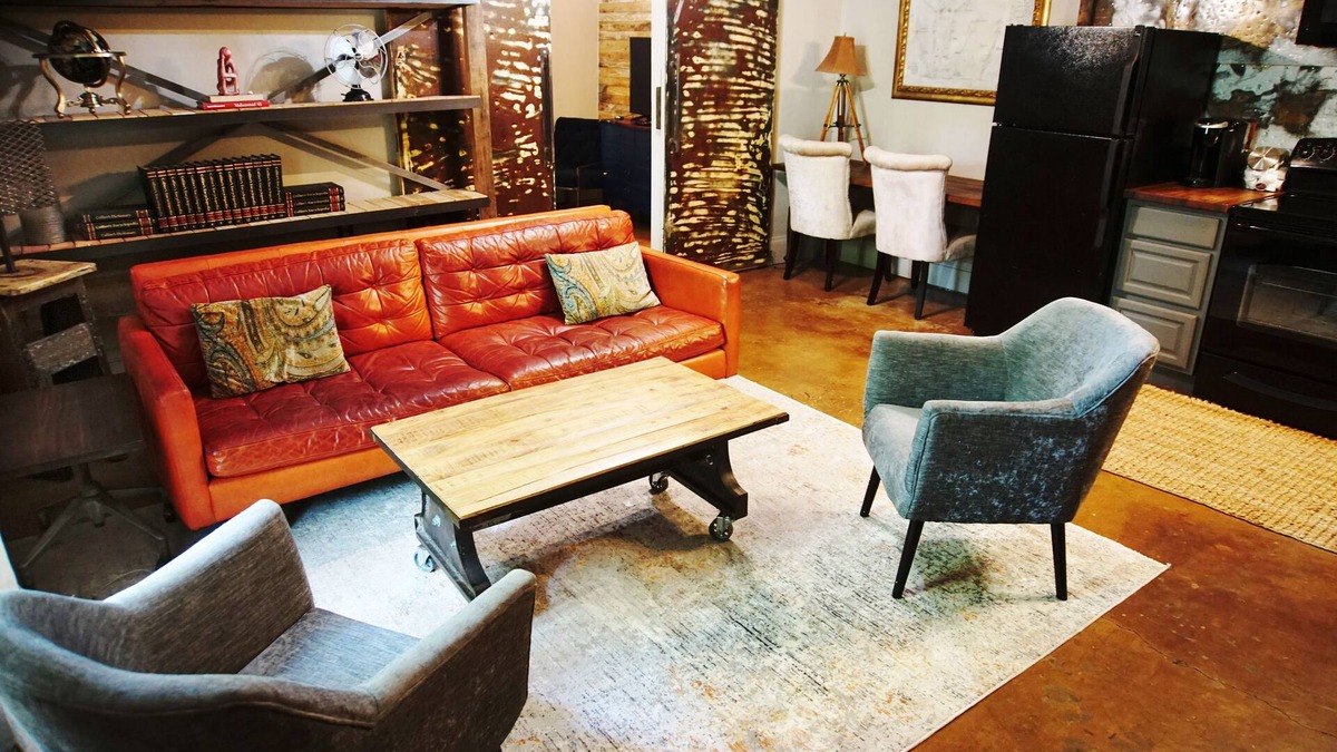 Seminole Heights House | Industrial chic guesthouse