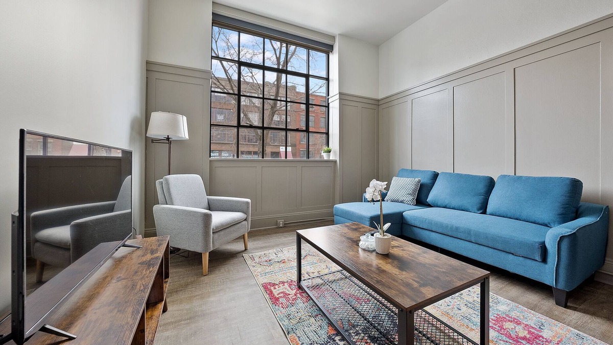 Cleveland Bed & Breakfast | Industrial Townhome Style Loft in DT CLE!