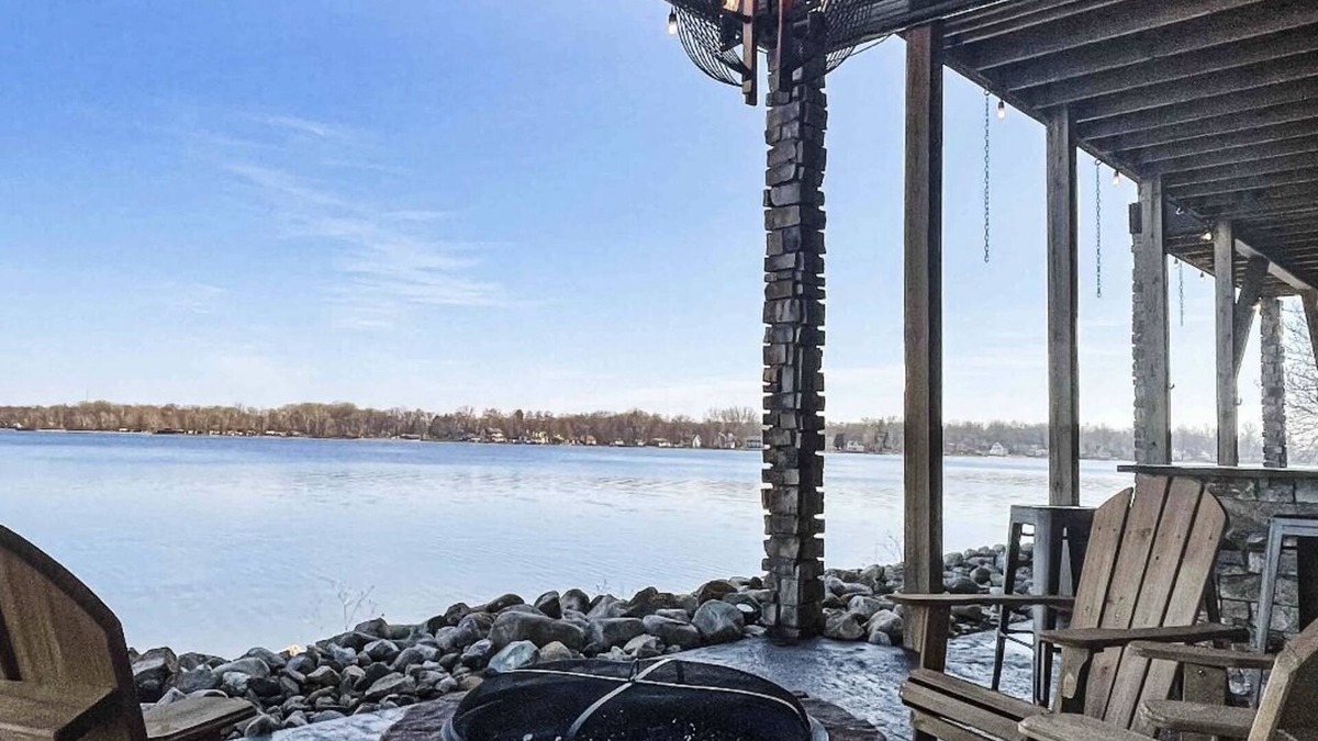 Bass Lake House | Infinity Views Lakefront Home