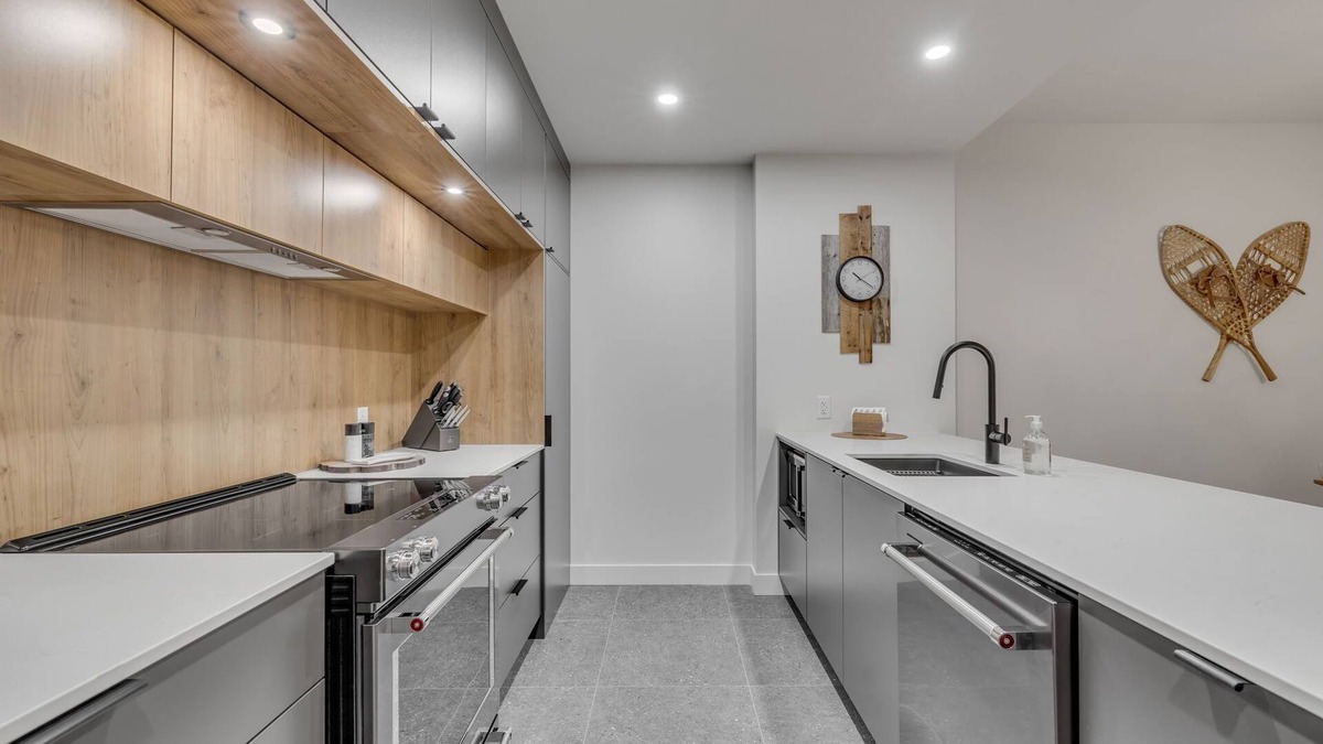 Beaupre Apartment | Initial | Nordik 106 | Ski-in Ski-out MSA