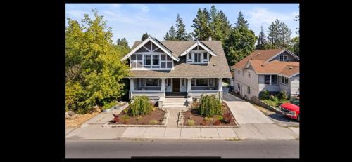 Manito Villa | Inland Northwest Retreat