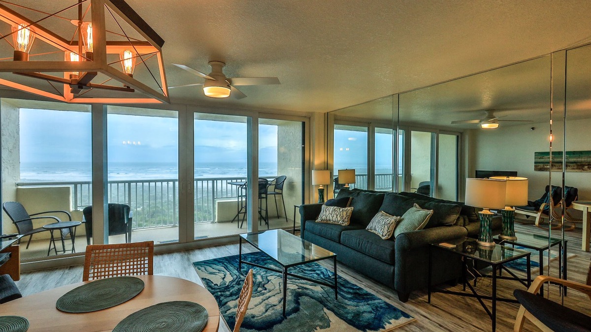 New Smyrna Beach Condo | Inlet #902 - 1BD 1BA Dazzling Beach Getaway