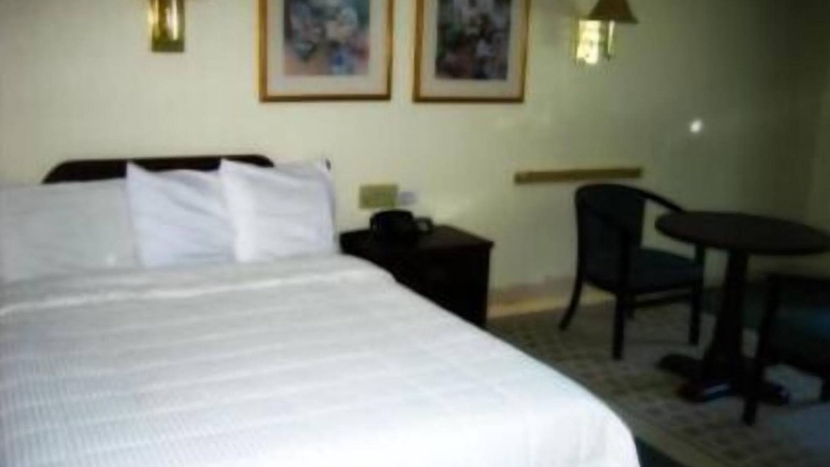 Hopewell Junction Hotel | Inn At Arbor Ridge Hotel & Conference Center
