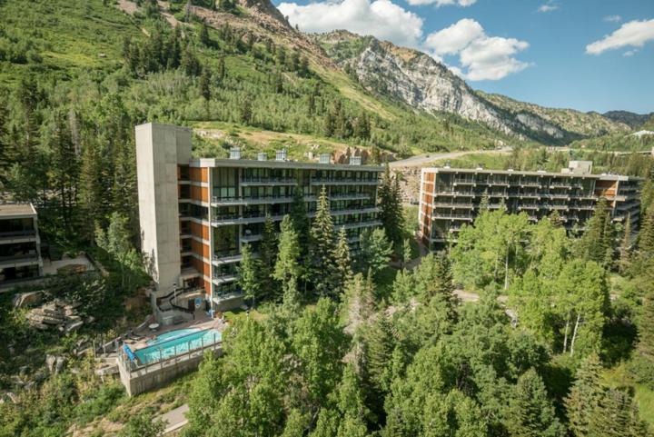 Salt Lake Mountain Resorts Hotel | Inn at Snowbird