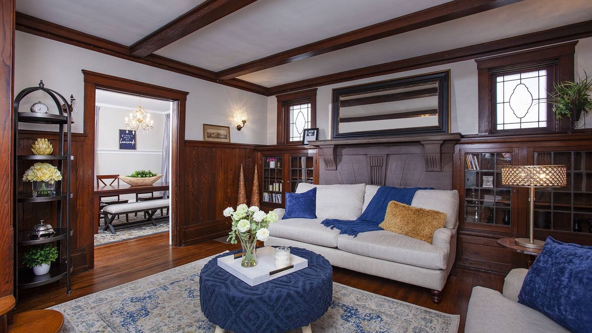 Hummelstown House | Inn-at-the-Brownstone, only 3.3 miles to Hershey Park