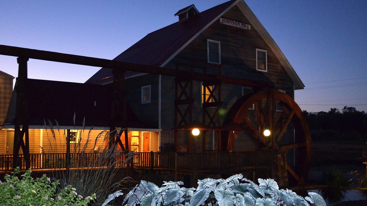 Johnson Hotel | Inn at the Mill, an Ascend Collection Hotel
