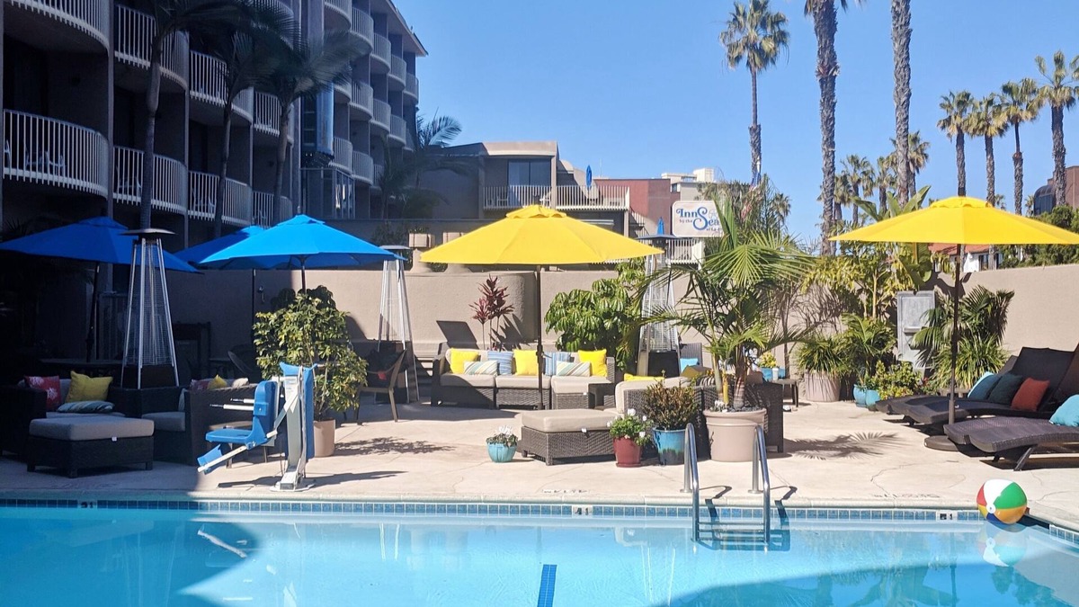 Village of La Jolla Hotel | Inn By The Sea La Jolla