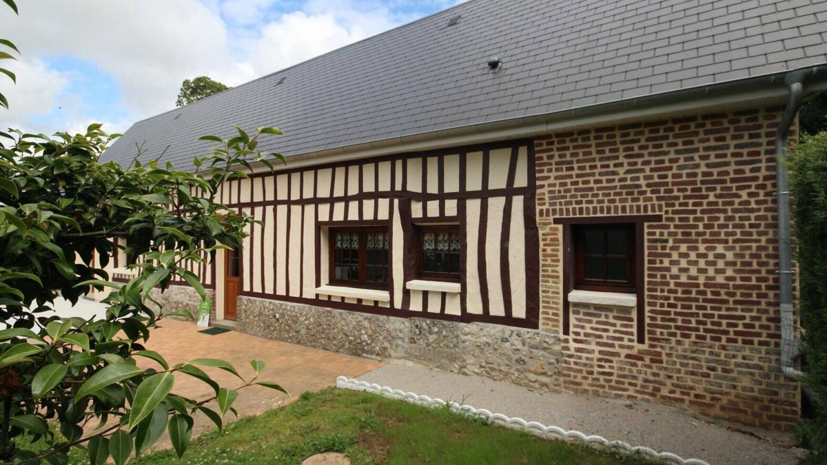 Criquetot-lʼEsneval House | Inn Criquetot-l'Esneval, 4 bedrooms, 8 people