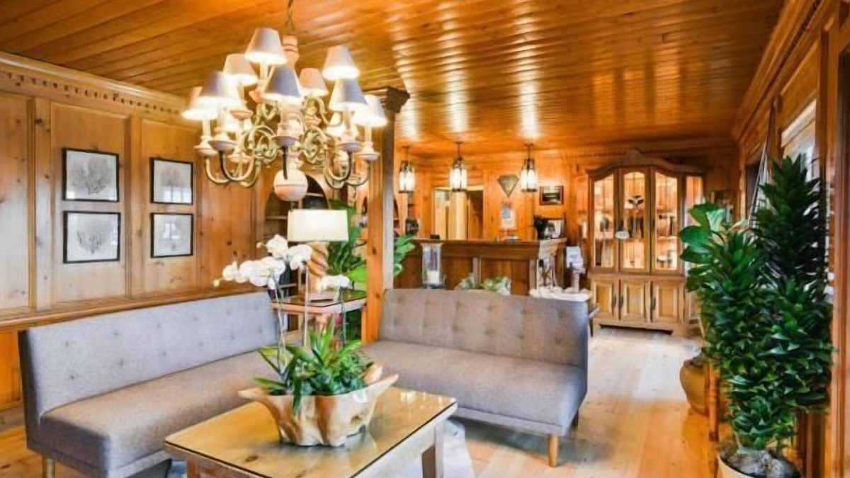 Summerland House | Inn on Summer Hill