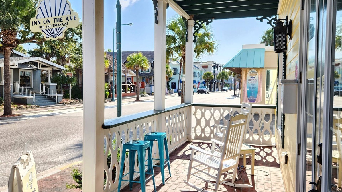 New Smyrna Beach Bed & Breakfast | Inn On the Avenue