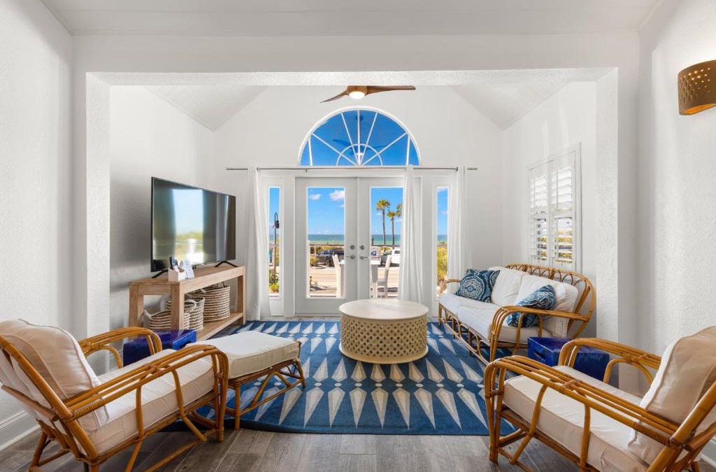 Pass-a-Grille Hotel | Inn on the Beach
