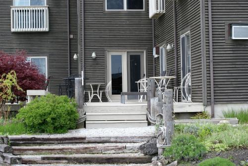 Port Stanley Hotel | Inn on the Harbour and Telegraph House